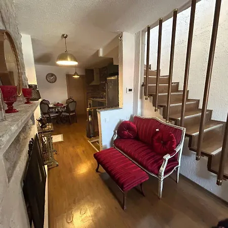 Gorkyhouseurla 4* Ildiri