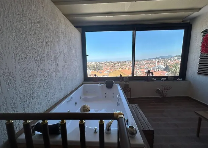 Gorkyhouseurla בית הארחה