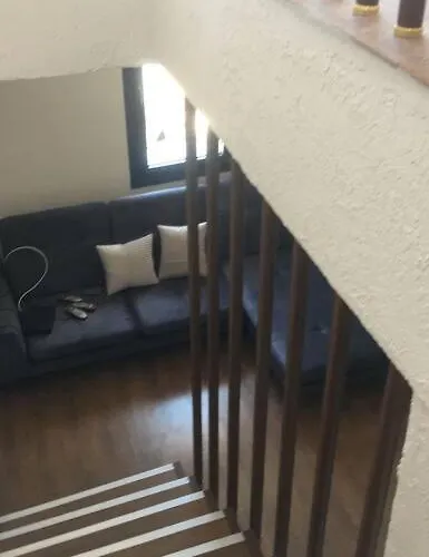 Gorkyhouseurla בית הארחה