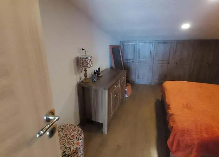 Gorkyhouseurla בית הארחה